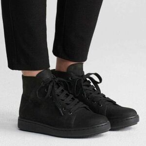 Eileen Fisher Game Sneaker Hightop Lace-up Black Nubuck Leather Size 9 EUC
